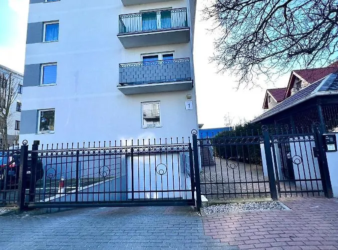 Centrum 13 Z Garazem Podziemnym